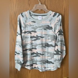 Walmart brand light sweater. Medium 8-10.